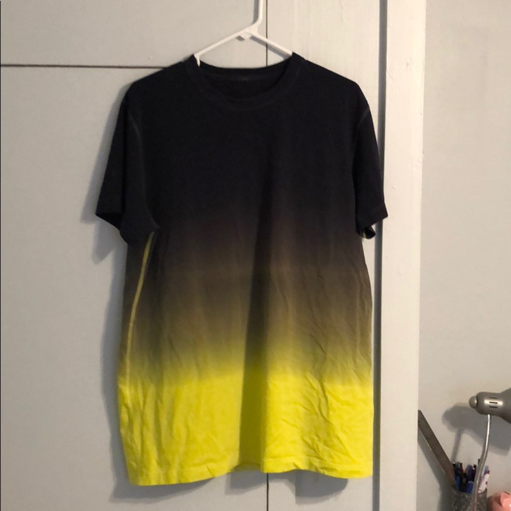 Lulu lemon shirt